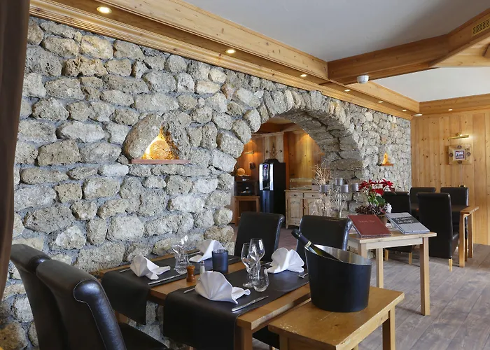 Le Caprice Des Neiges 3*